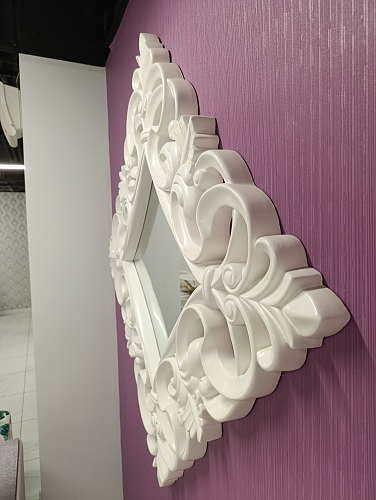 Зеркало PU021 белый из шоурума 2